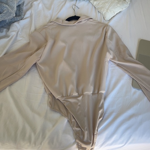 Nasty gal low cut one piece blazer - Picture 2 of 2